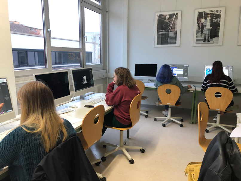 Arbeit an ersten Motiven